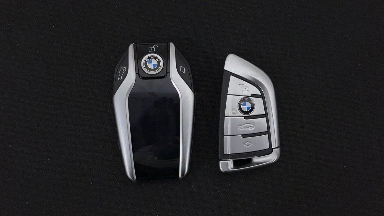 بي أم دبليو X7 M50i كارس24 هي سوق ضخم للسيارات المستعملة موثوق ومضمون ٪كارس24 هي سوق ضخم للسيارات المستعملة موثوق ومضمون