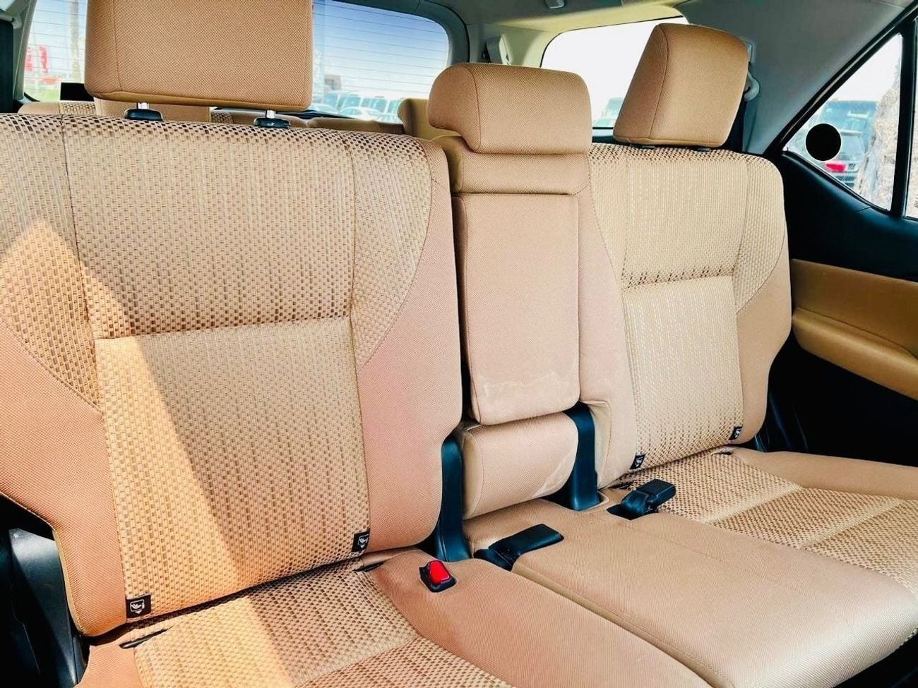 تويوتا فورتونر EXR 2.7L (164 HP) Toyota fortuner V4 2.7 clean and nice