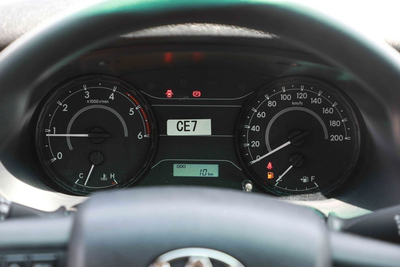 Toyota Hilux 2025 TOYOTA HILUX LOW 2.4 - GREY METTALIC inside BLACK | Export Only