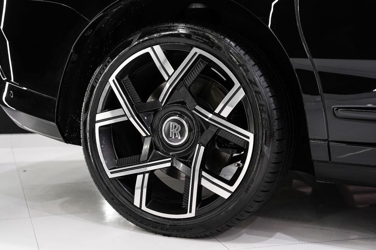 رولز رويس كولينان Black Badge, Series II, Entertainment Display, Bespoke Audio, Dealer Warr + Serv!!