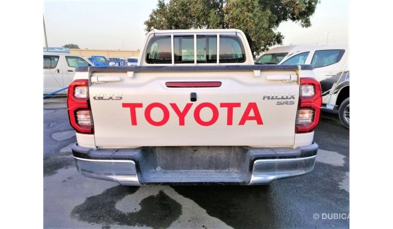 Toyota Hilux 2.7  petrol  4x4  manual gear full option