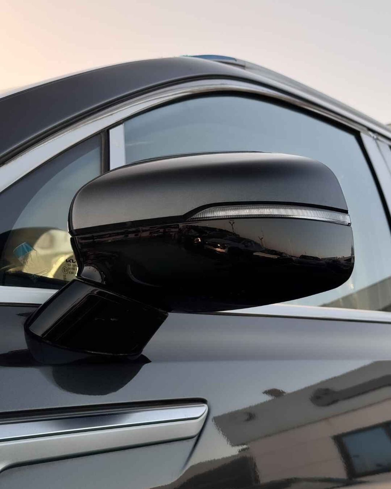 Kia Sorento 1.6T (HYBRID) - 2025 MODEL -MID OPTION