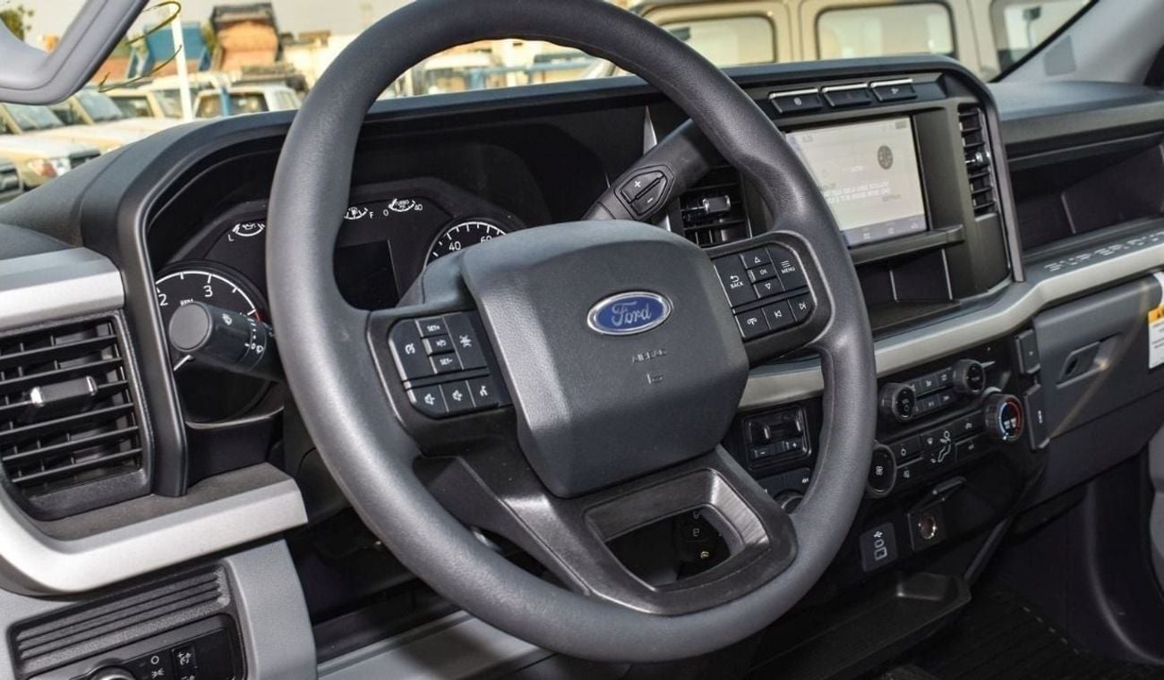 Ford F-550  2026 Ford F-550 Super Duty Chassis Cab | 6.7L Power Stroke Diesel | 330 HP | 4x4
