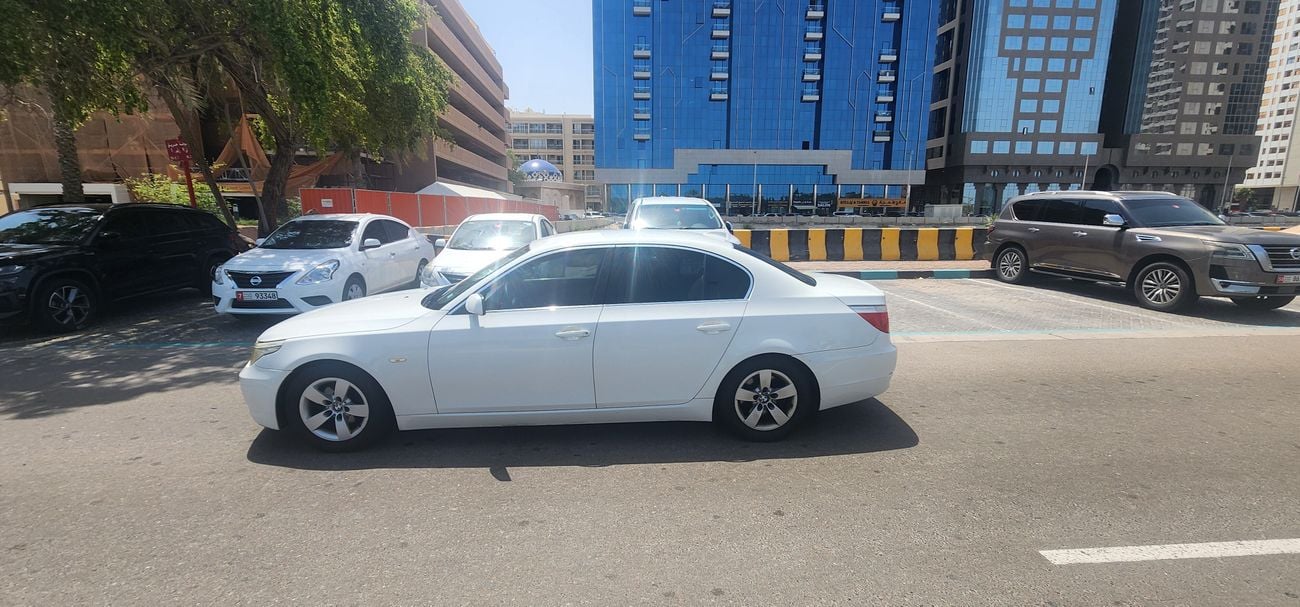 بي أم دبليو 520i 