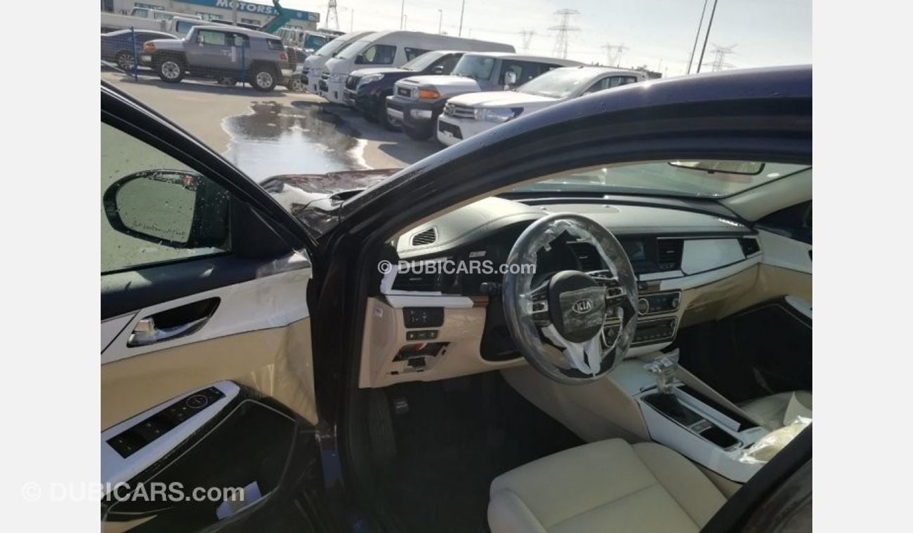 كيا كادنزا 2018 Kia Cadenza full options V6
