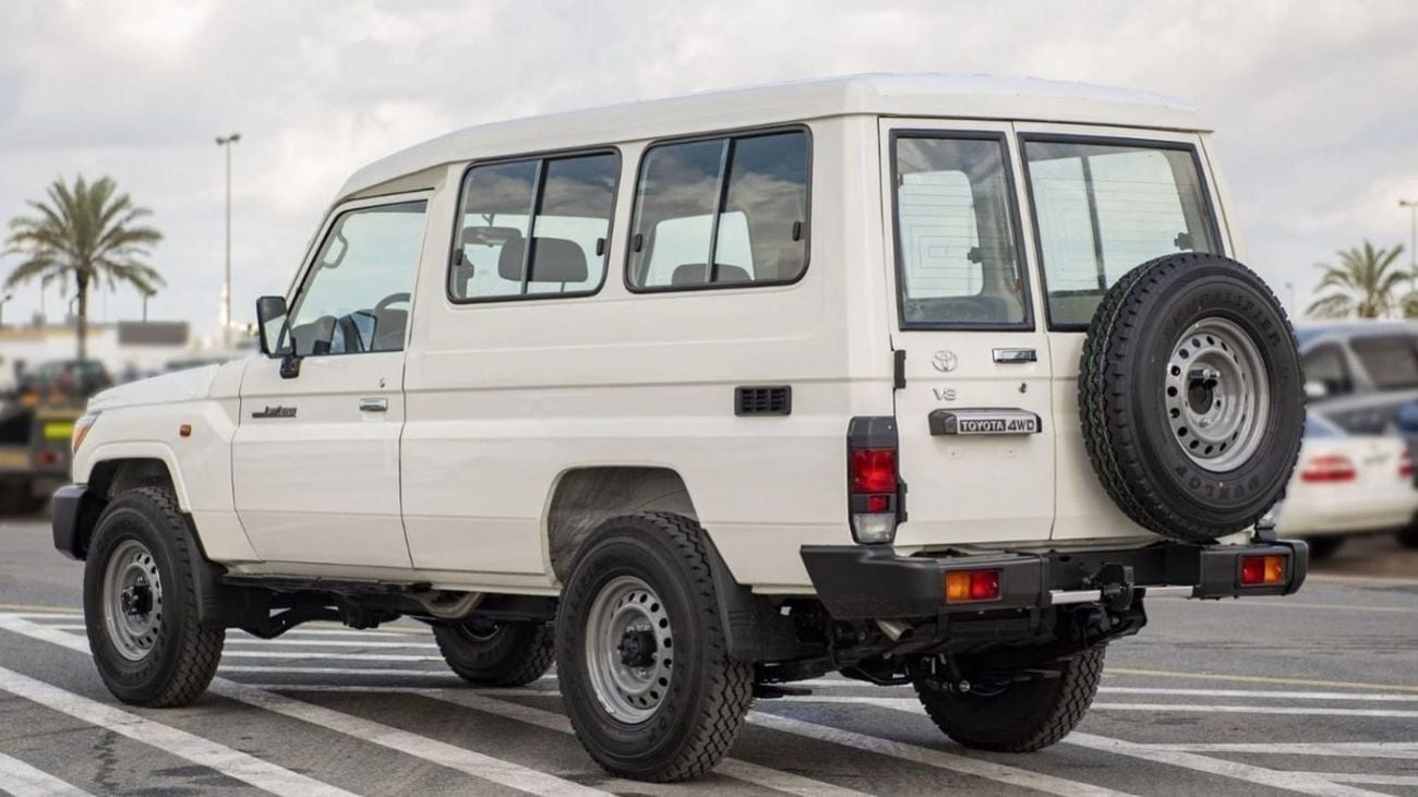 Toyota Land Cruiser 70 LAND CRUISER LC78 4.5L V8 DIESEL 3DOOR