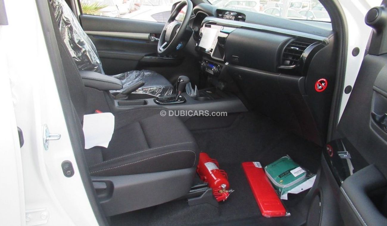 Toyota Hilux 4x4 D/C 2.8L DSL A/T - ADVENTURE - 23YM - WHT_BLK (FOR EXPORT)
