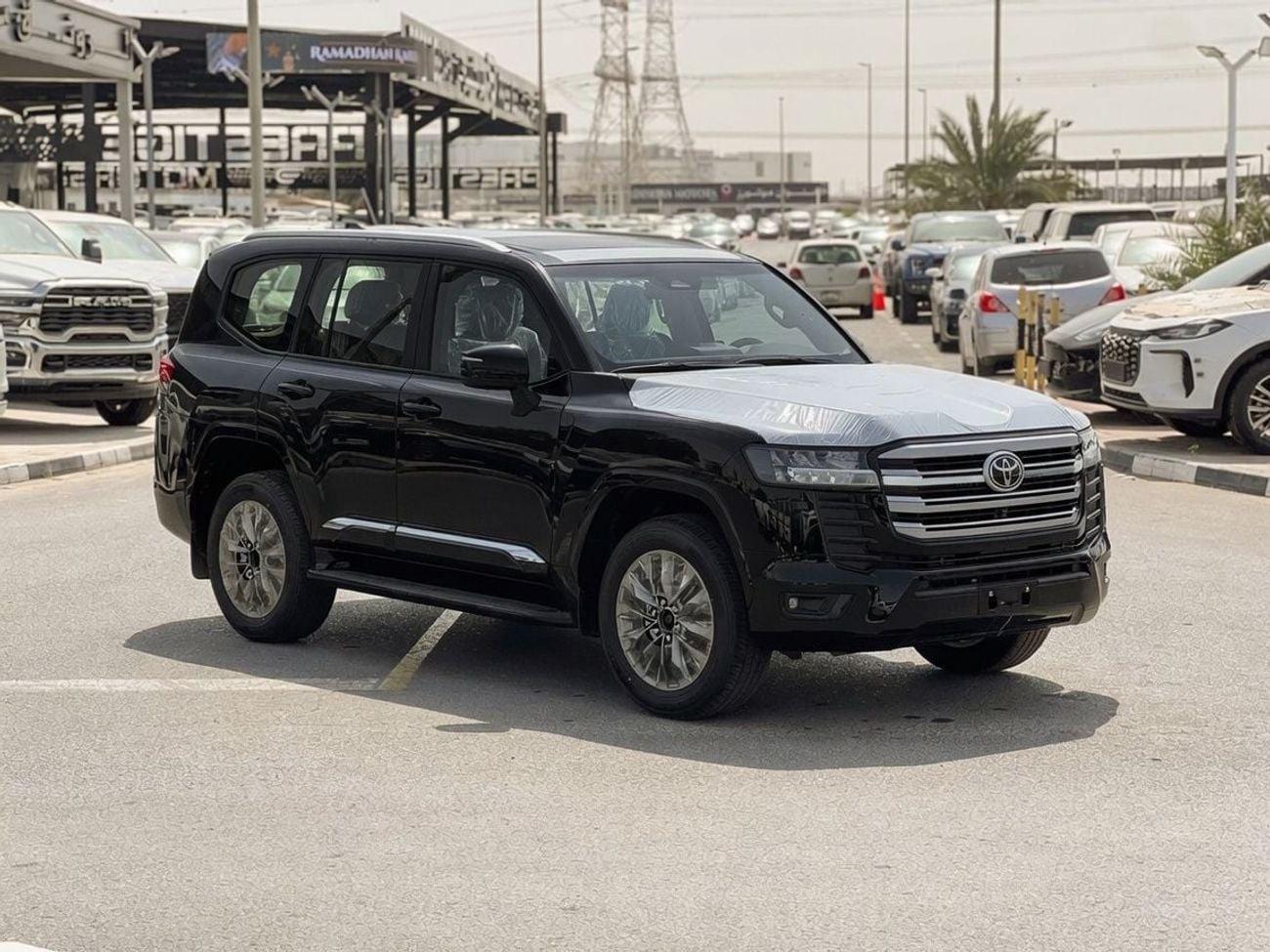 Toyota Land Cruiser GXR EXPORT ONLY - Toyota LC300 4.0L (Black Interior)