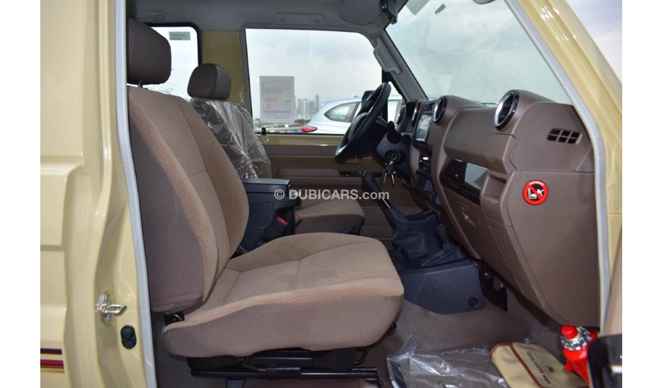 تويوتا لاند كروزر 70 2024 Model Toyota Land Cruiser Hard Top V6 4.0L 4WD 5 Seater Manual Transmission - Euro 4