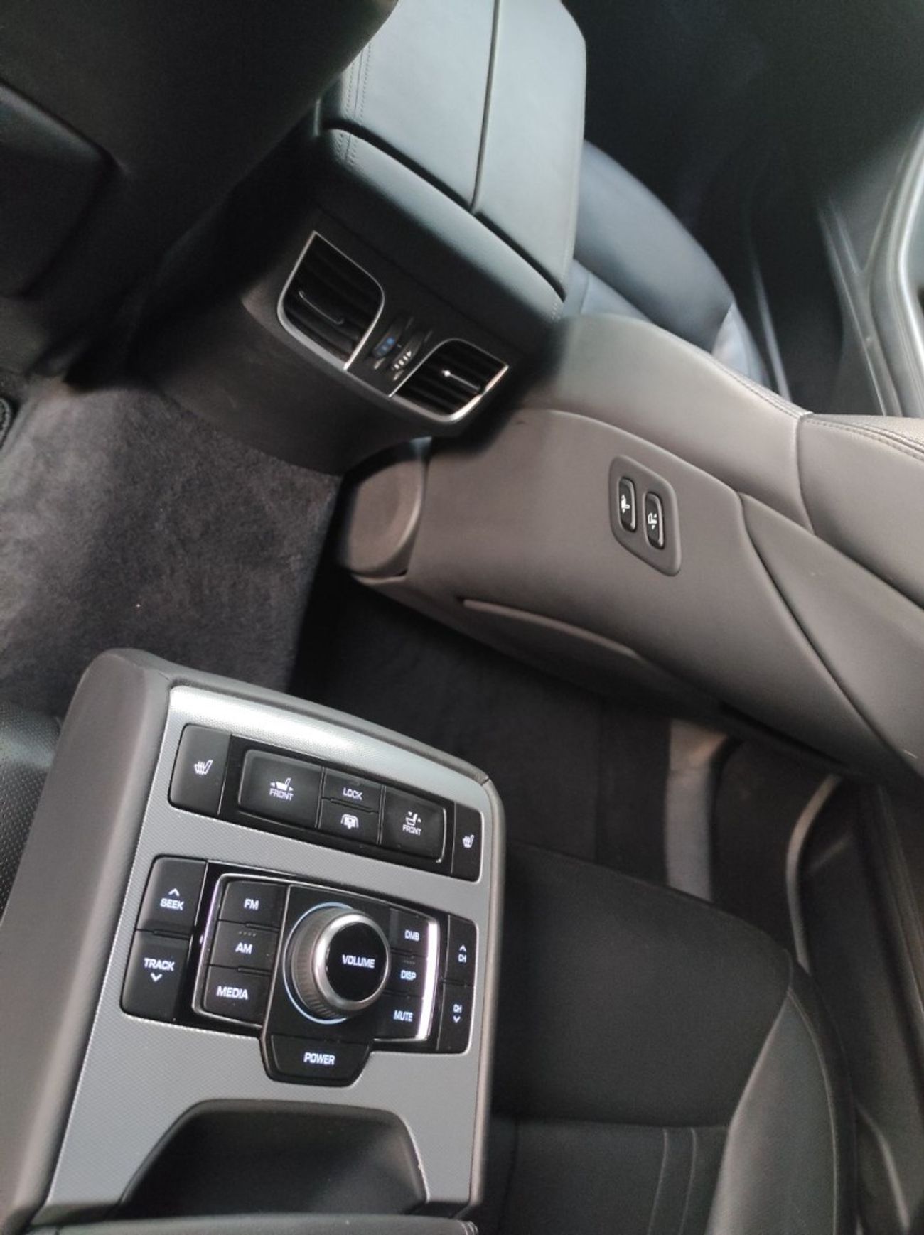 Genesis G80 Sport Royal 3.3L Genesis G80 2017 V6 3.3 full automatic