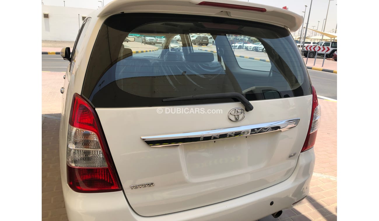 تويوتا إينوفا Toyota Innova,model:2013. Low mileage