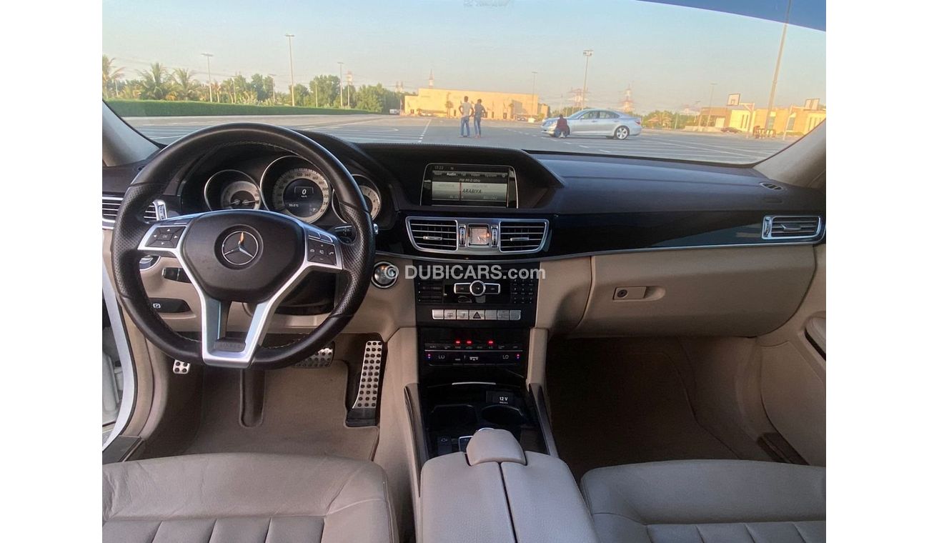 Mercedes-Benz E300 AMG Mercedes E-300 V6 2014 GCC Perfect Condition - Full Service History Available - Full Option