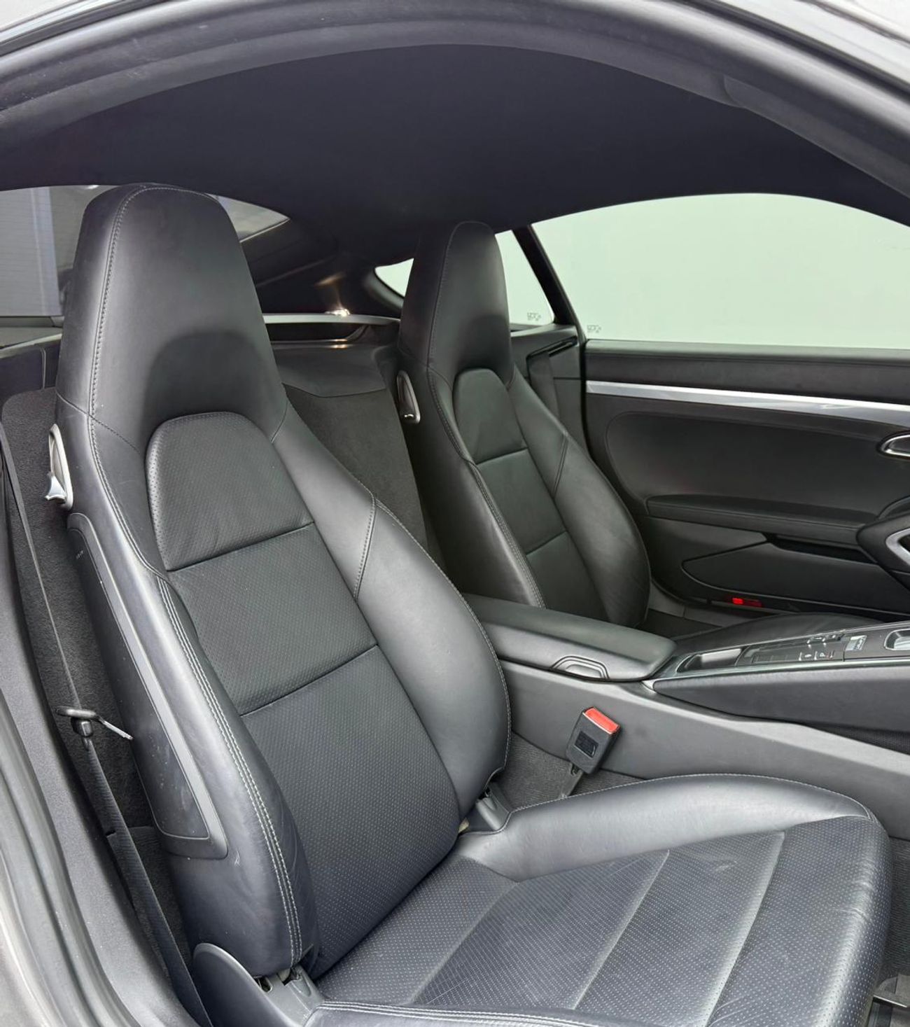 بورش كايمان 2016 Porsche Cayman ,Service History ,Excellent Condition ,GCC