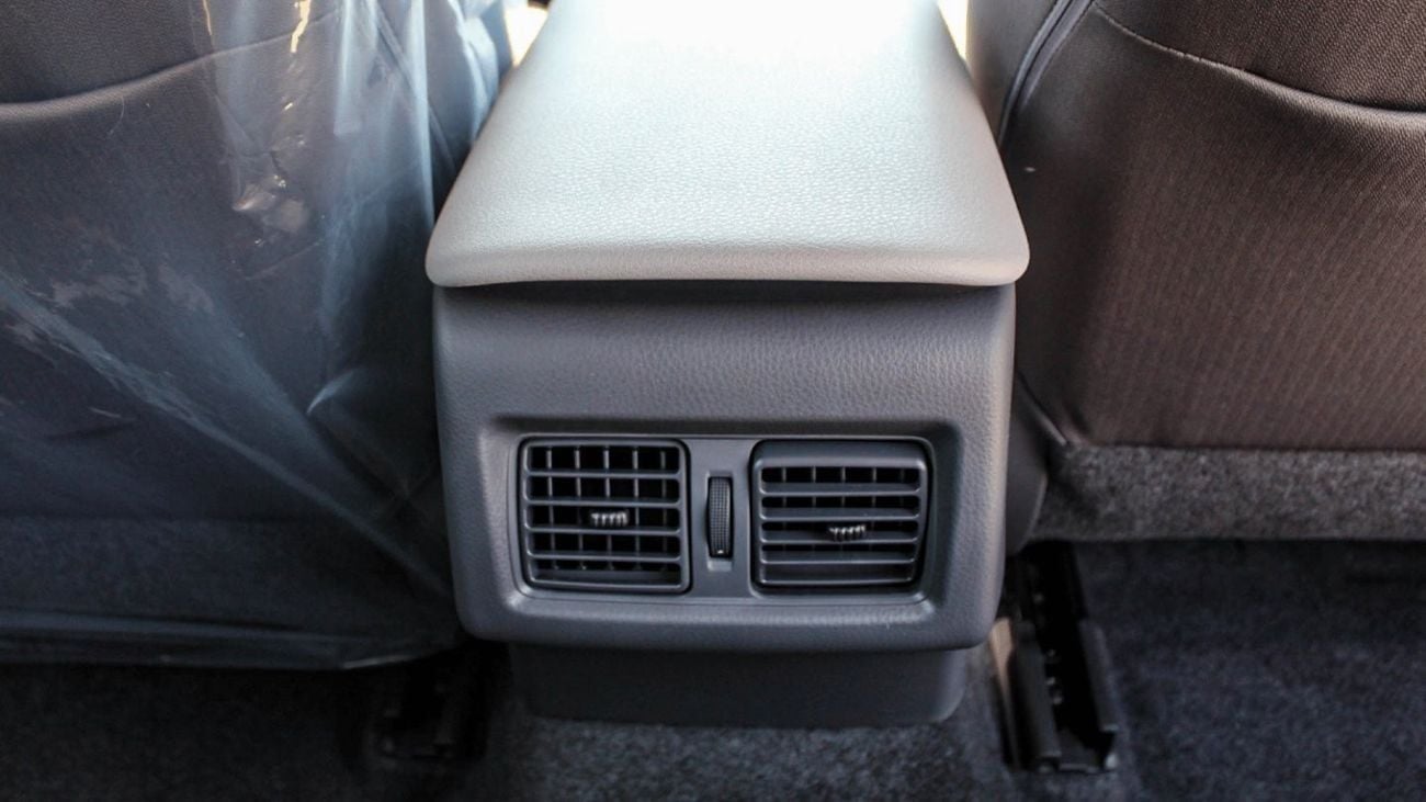 تويوتا كامري 2.5L LE 5 SEATER A/C - 2X AIRBAGS ABS Automatic (Export Only)