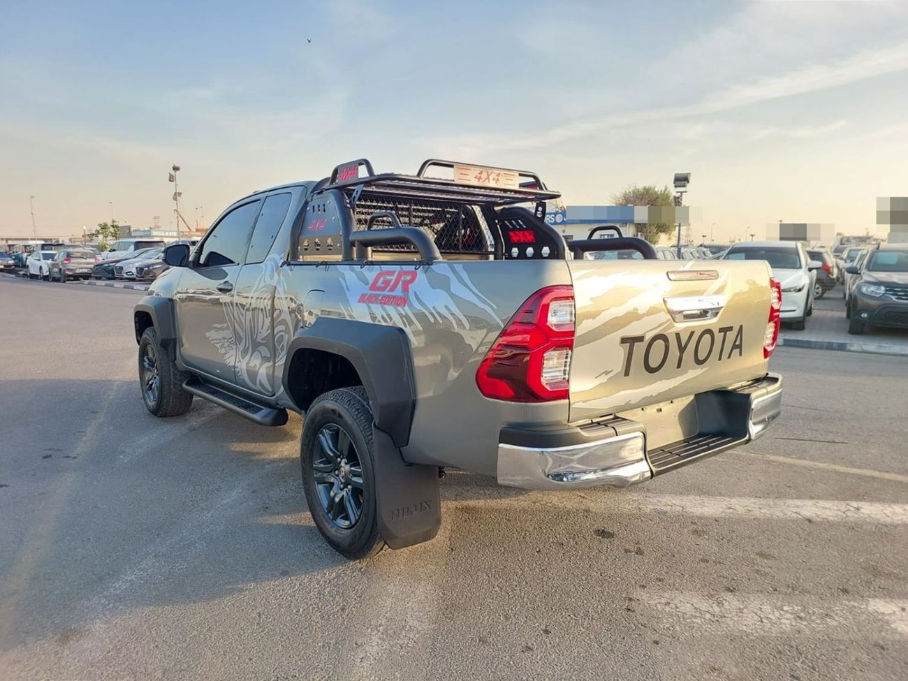 تويوتا هيلوكس TOYOTA HILUX PICKUP RHD 2022 MODEL 2.8 L DIESEL AUTOMATIC(PM77151)