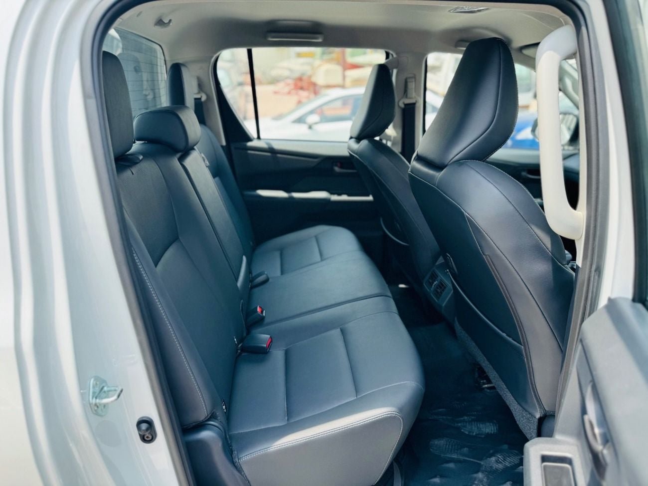 Toyota Hilux SGLX Travo overland plus RHD