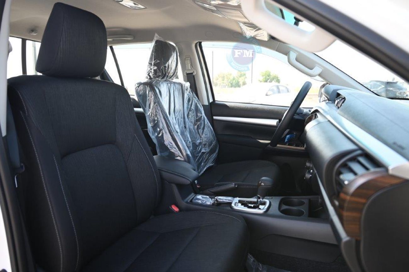 تويوتا هيلوكس Double Cab SR5 2.7L Petrol 4WD Automatic