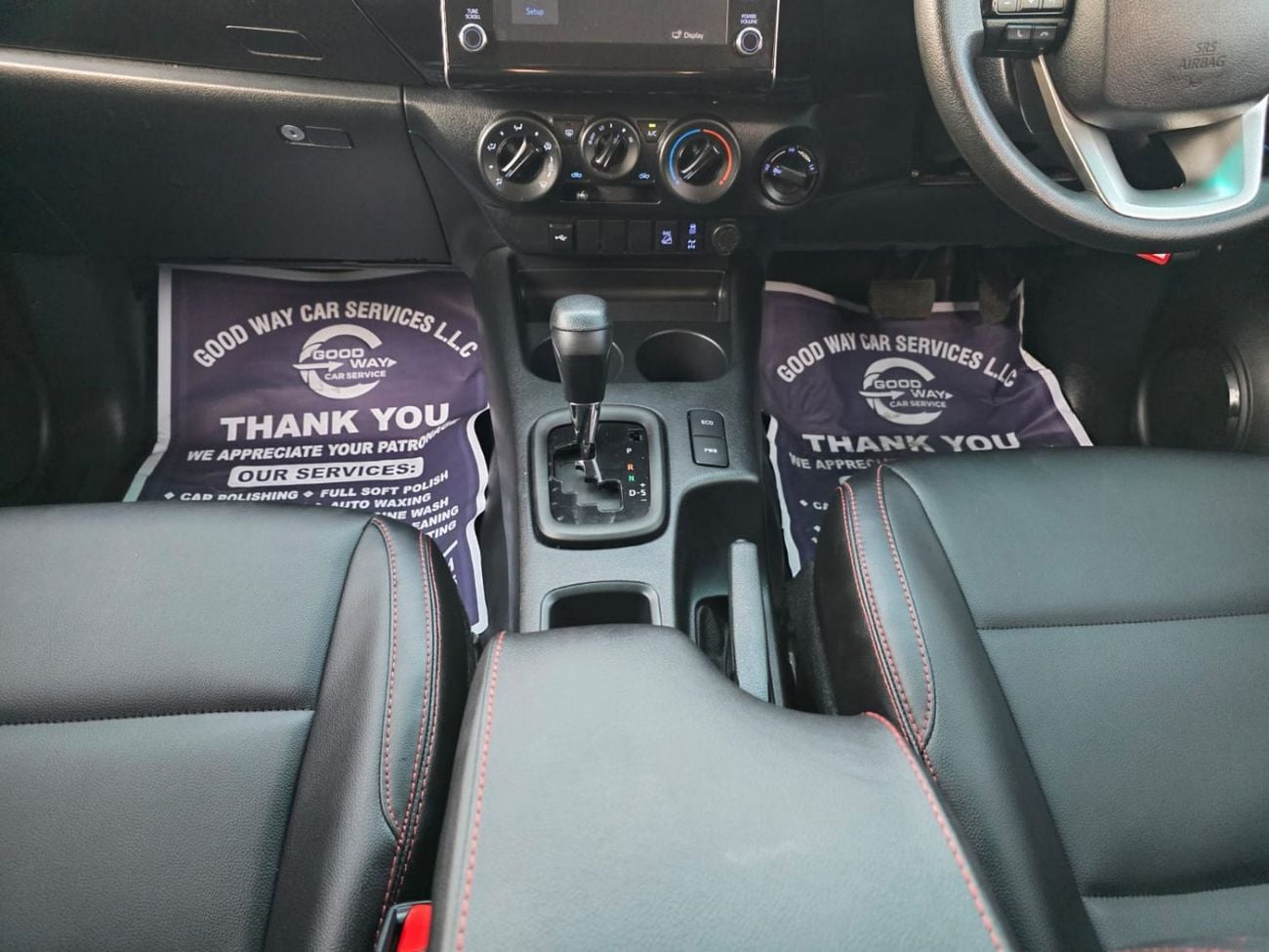 Toyota Hilux TOYOTA HILUX PICK UP SR5 GR SEATS 2024 WHITE 4WD AT DIESEL = RIGHT HAND