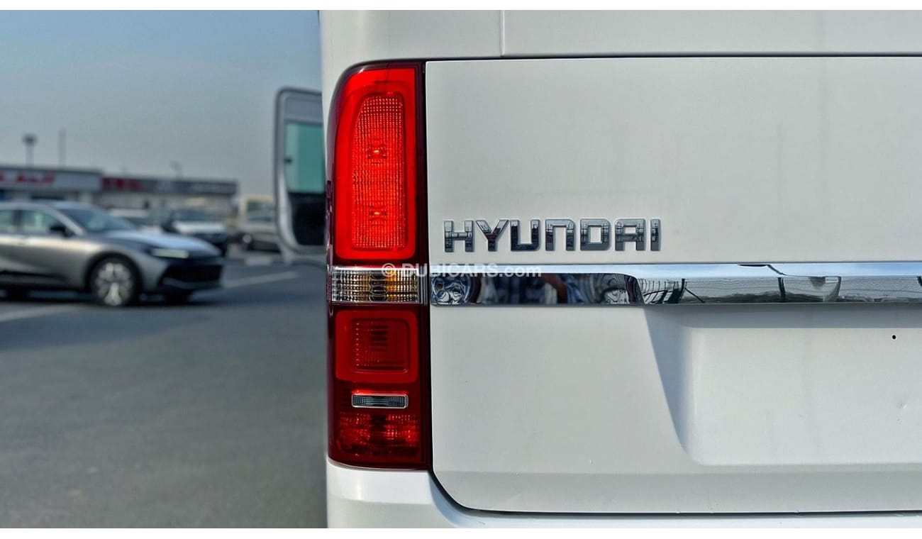Hyundai County 23 seat