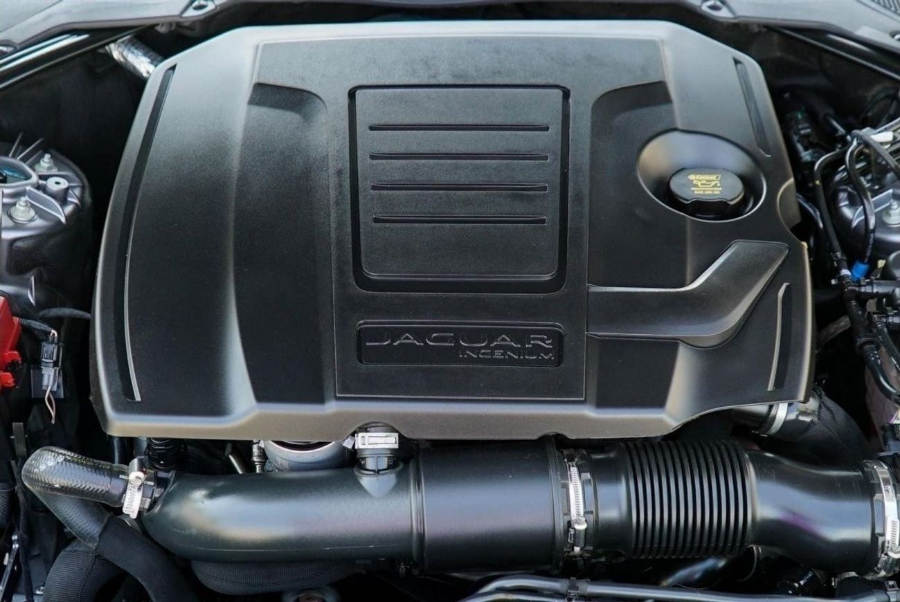 جاكوار XF R-ديناميك SE