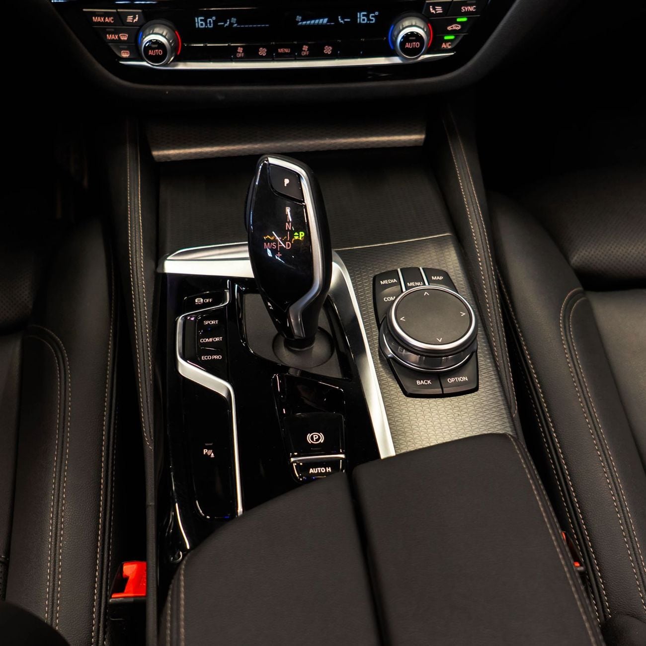 بي أم دبليو 520i AED 2,011 pm  • 0% Downpayment • BMW 520i M Sport  • 1 Year Warranty