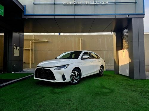 تويوتا يارس SE/ 1.5 V4 / LEATHER SEATS/ LOW MILEAGE/ SINGLE OWNER