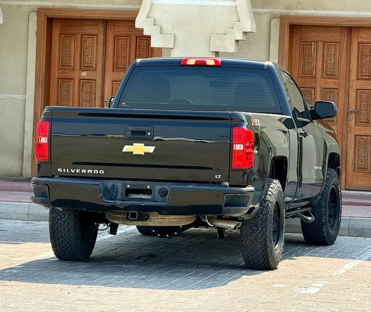 Chevrolet Silverado شيفروليه سيلفرادو Z71 خليجي Silverado LT - GCC Specs