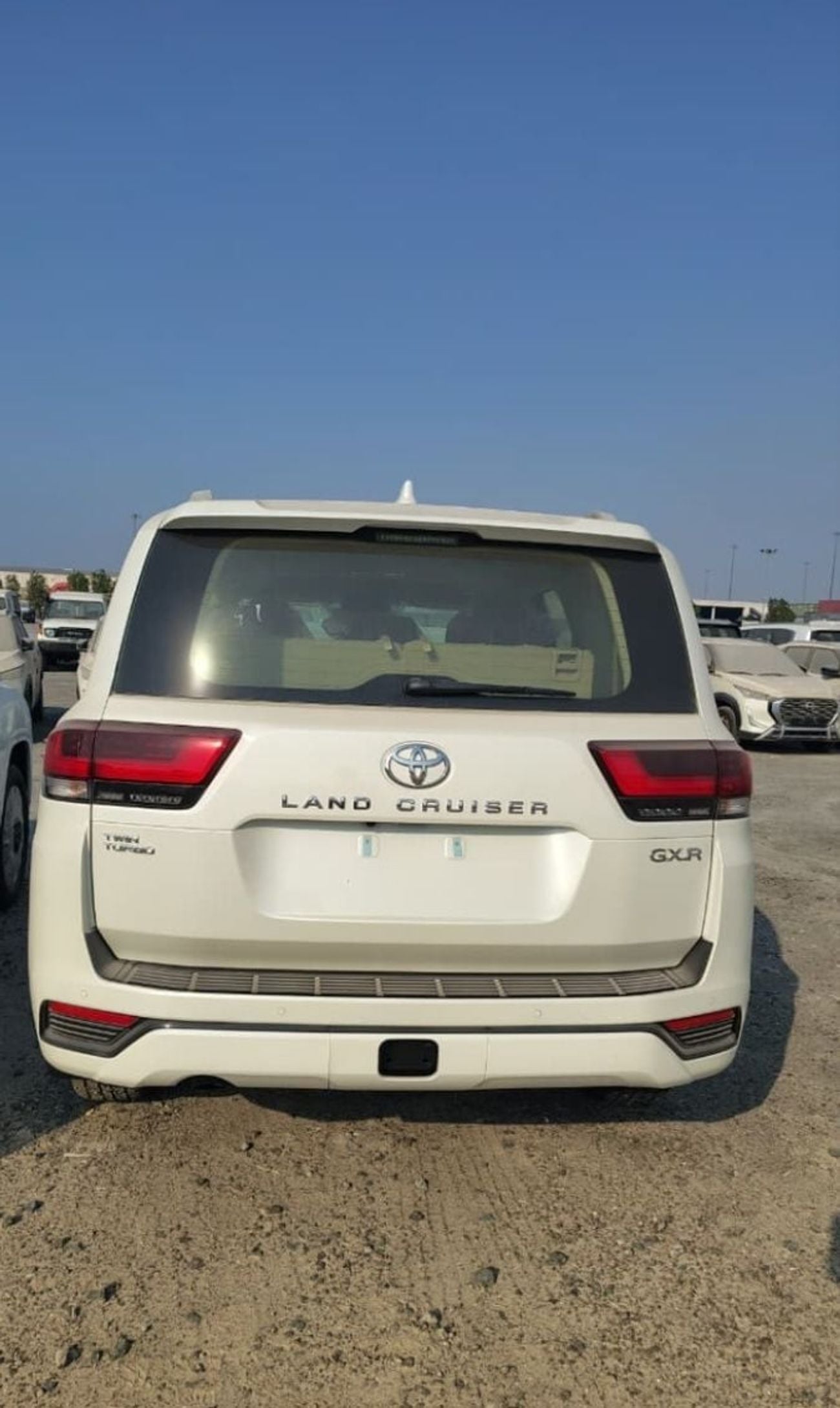Toyota Land Cruiser GXR Toyota Land Cruiser GXR 3.5 Petrol AT With RADAR and JBL Full Option 2026  GCC SPECS