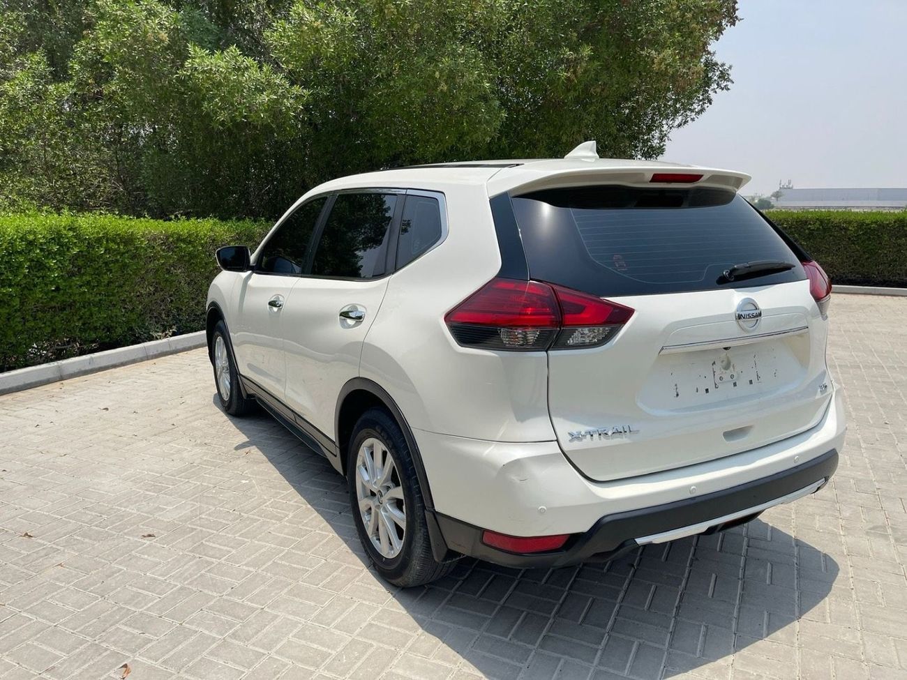 Nissan XTrail SV NISSAN X-TRAIL   MODEL 2019  V4    L2,5   Excellent Condition (GCC  _ SPEC) - VERY GOOD CONDITION
