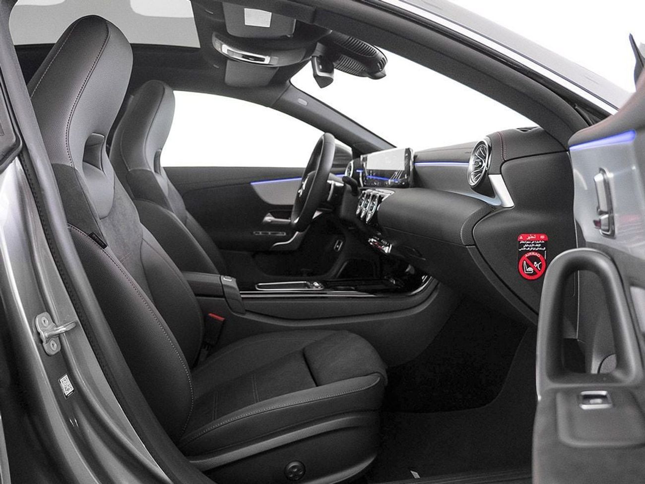 مرسيدس بنز CLA 200 CLA200 / Mercedes Warranty / Delivery Mileage