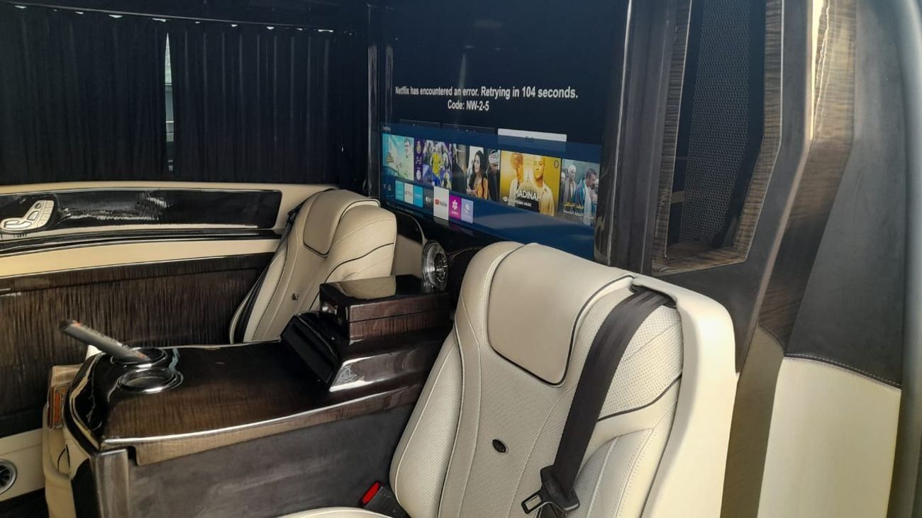 Mercedes-Benz V 250 Vip interior original car low kms personal use from new