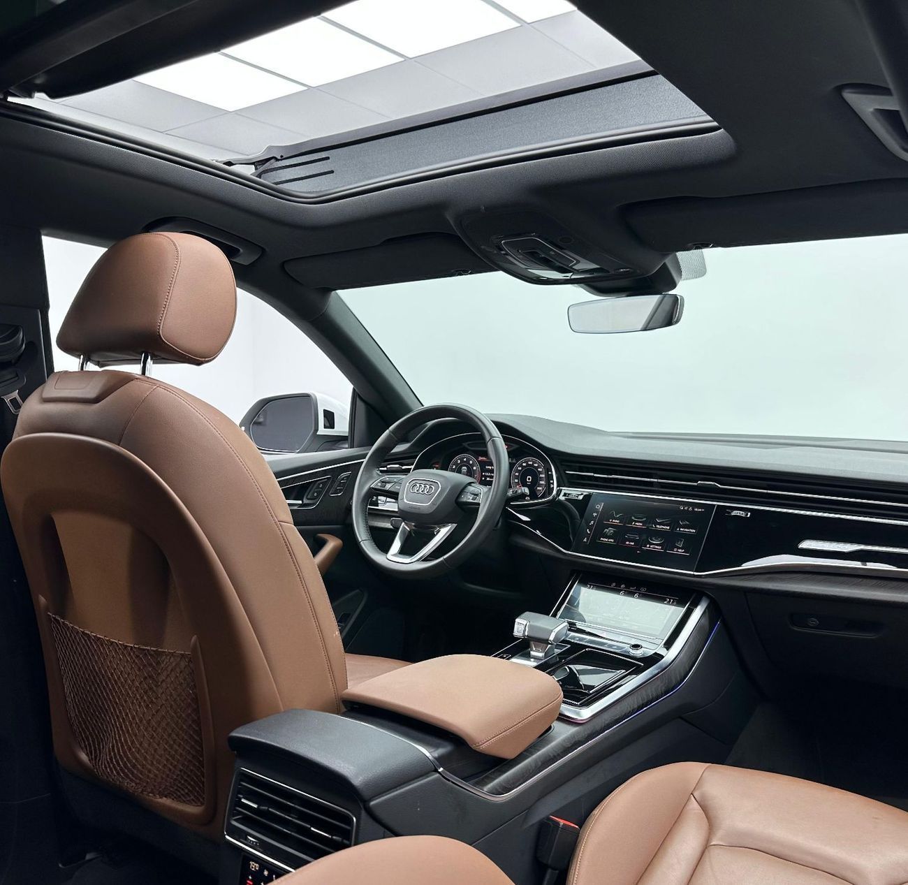 Audi Q8 55 TFSI quattro S-Line 3.0L (340 HP) 2020 Audi Q8 S-Line 55TFSI Quattro, Warranty, 2027 Audi Service