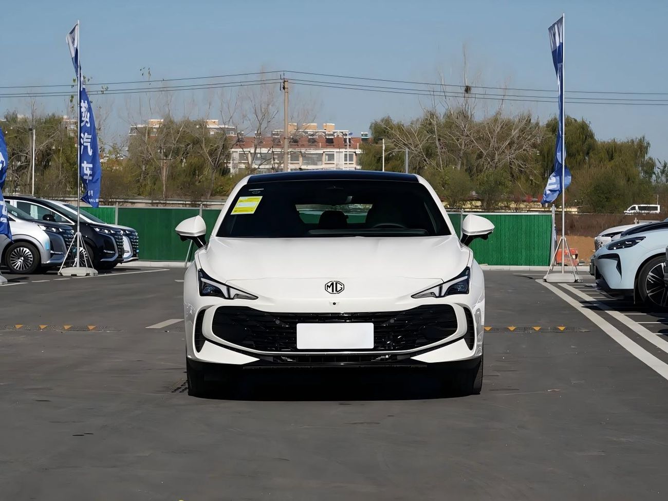 أم جي 7 موديل 2025، 1.5T 300DCT الإصدار الأنيق