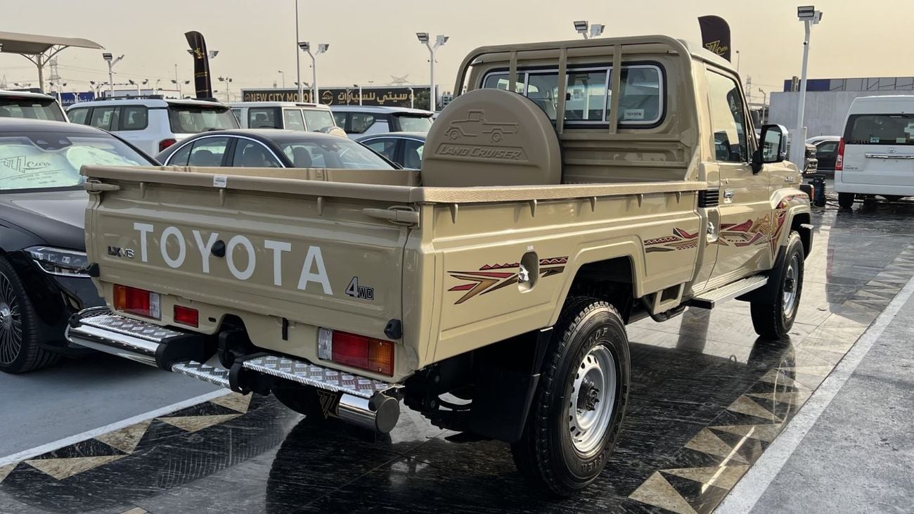 تويوتا لاند كروزر بيك آب SC 4.0L