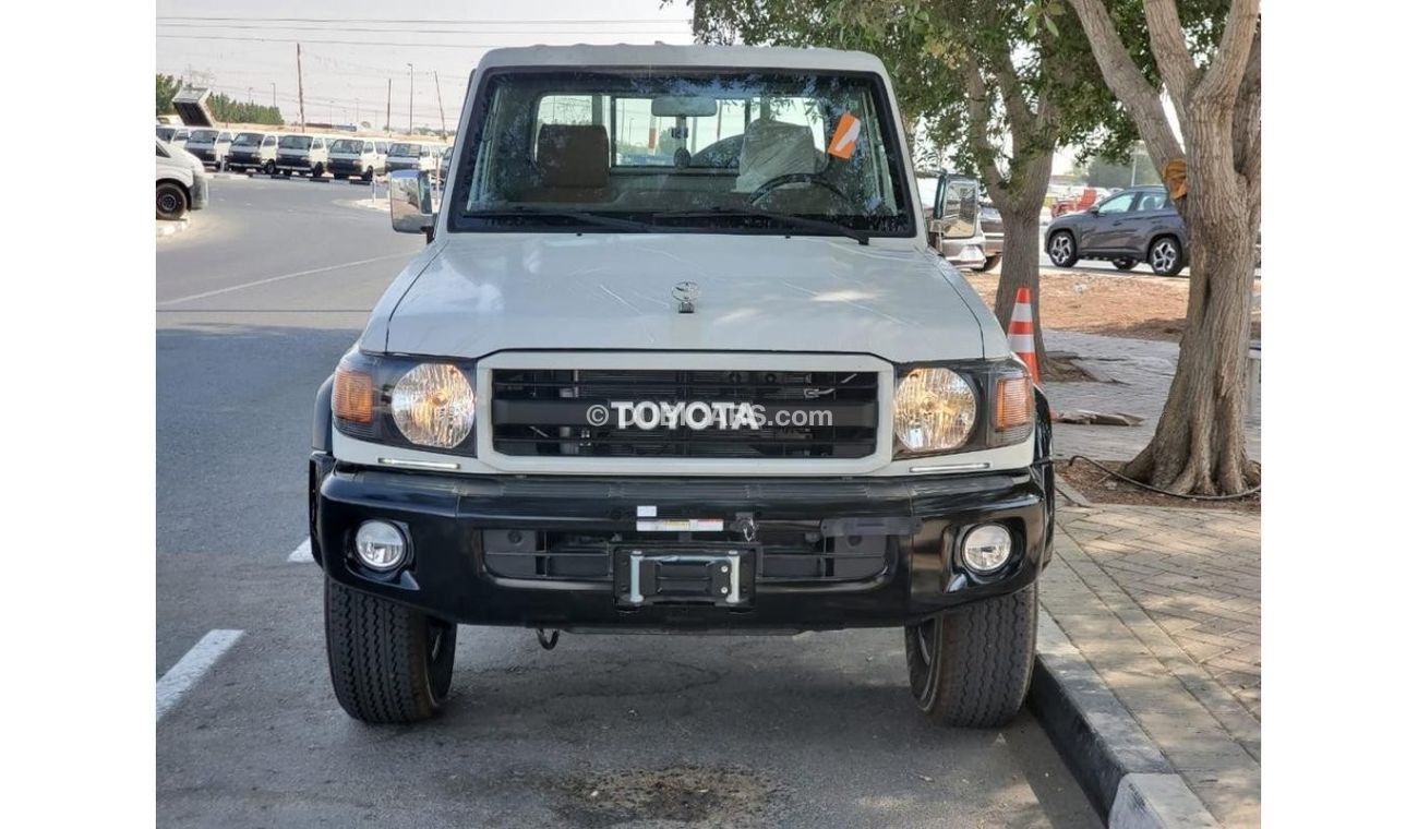 Toyota Land Cruiser Pick Up Toyota Land Cruiser Pick up S/Cab White color ,,70th Anniversary with Winch /Diff Lock/Compressor M/