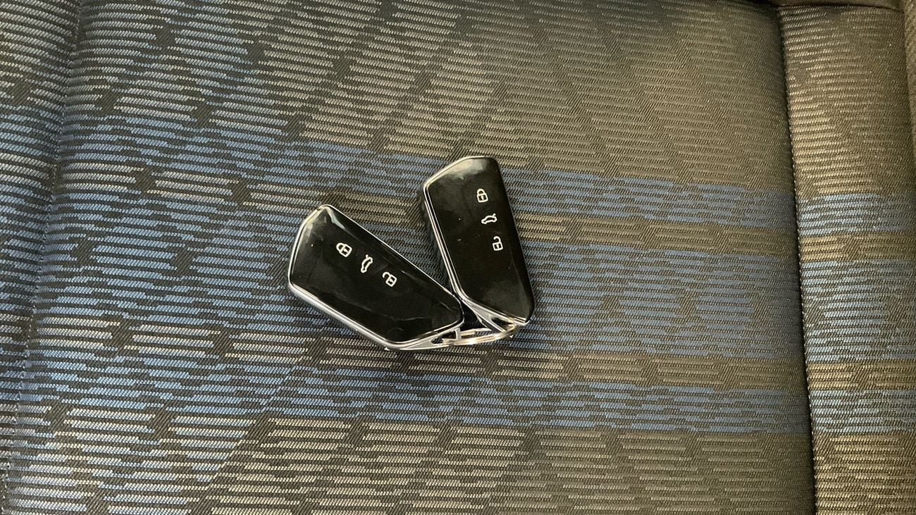 Volkswagen Golf R (Cloth Seats) | Guaranteed Warranty | 0 Down Payment