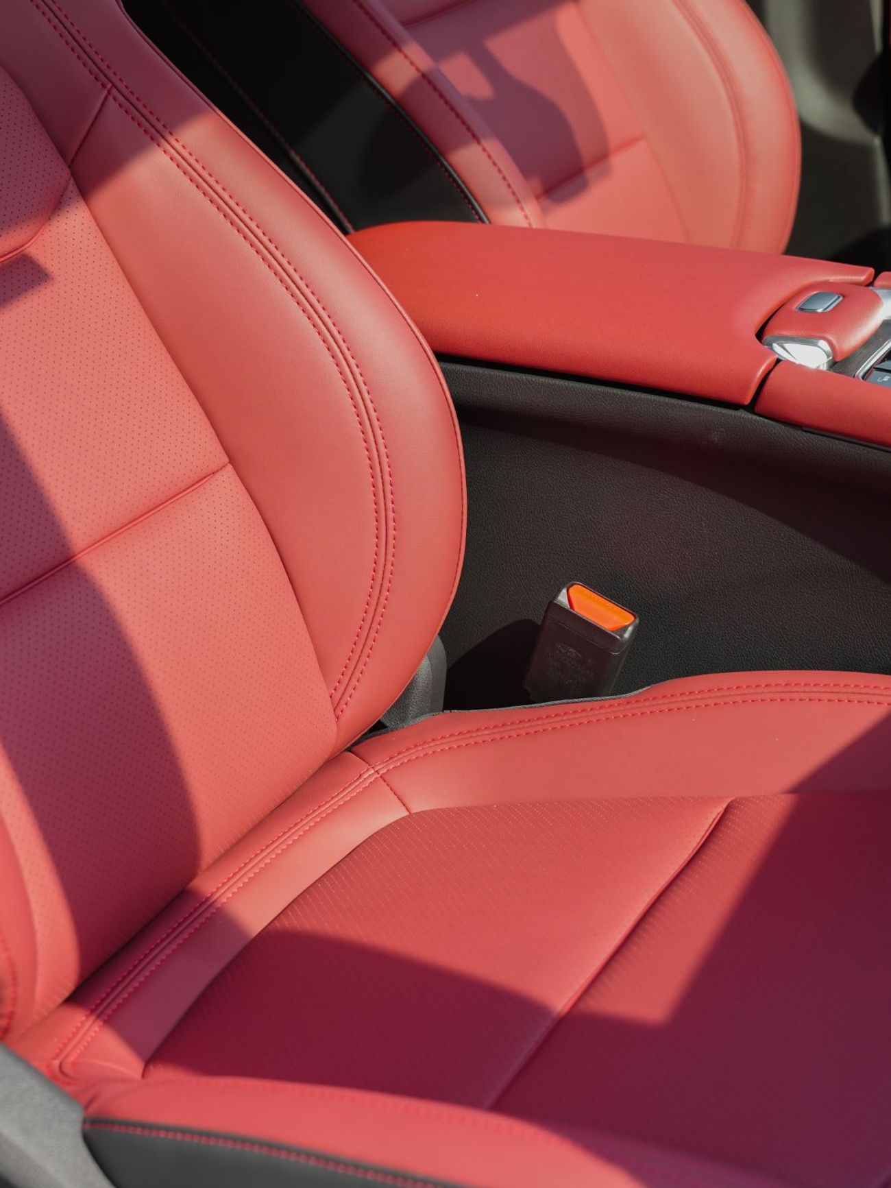 شيري تيجو 7 luxury- 0% Down Payment -Free service @ official Dealer - 6 Years warranty