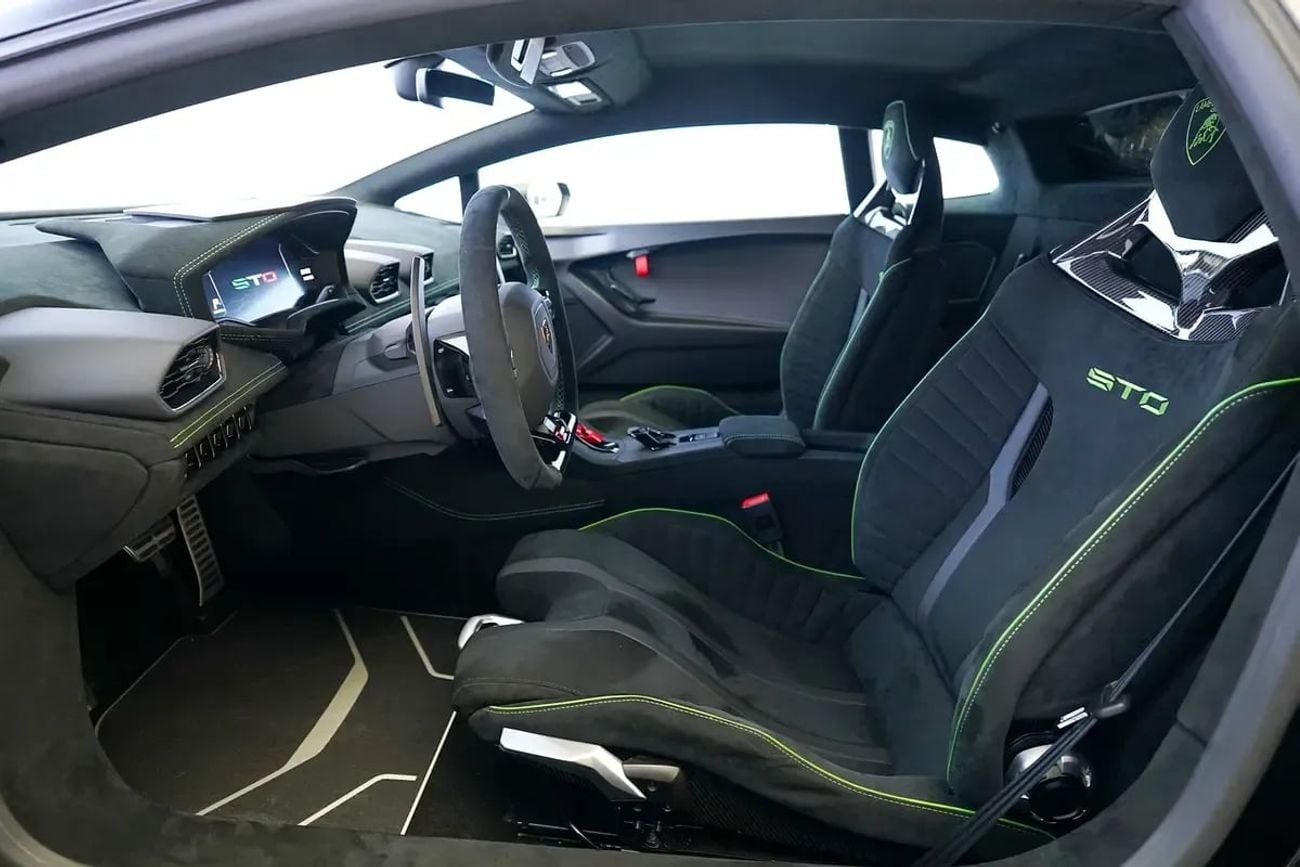 Lamborghini Huracan STO