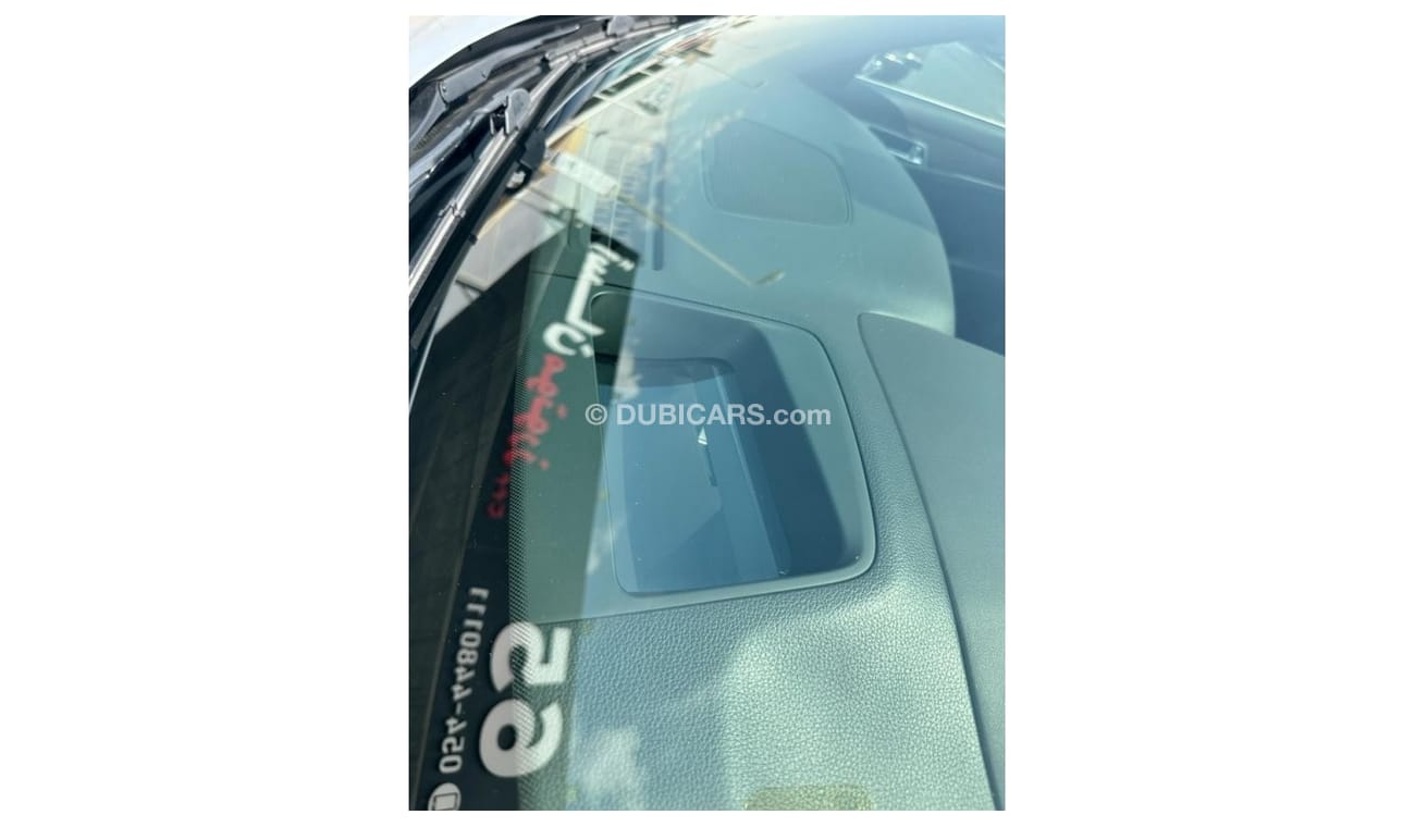 جينيسس G80 بلاتينوم