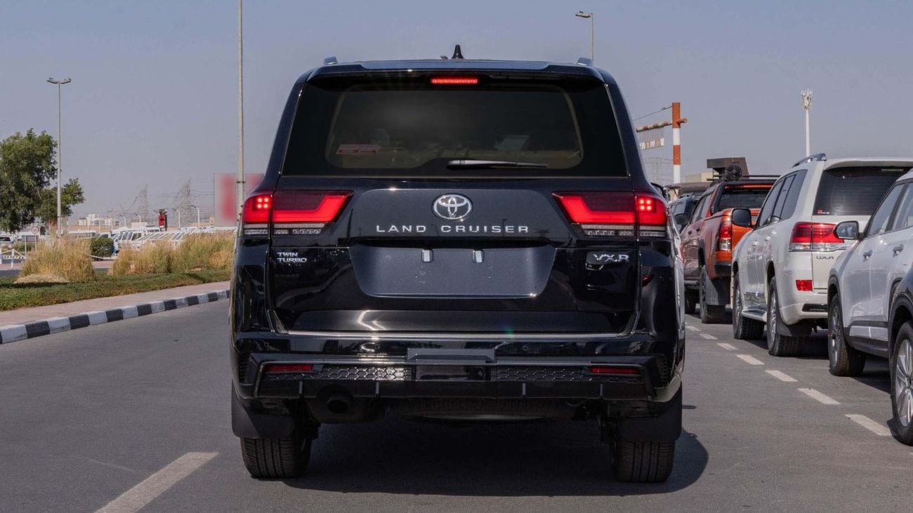 Toyota Land Cruiser 2026 Toyota Land Cruiser VXR V6 3.5L Twin Turbo STD AT Petrol