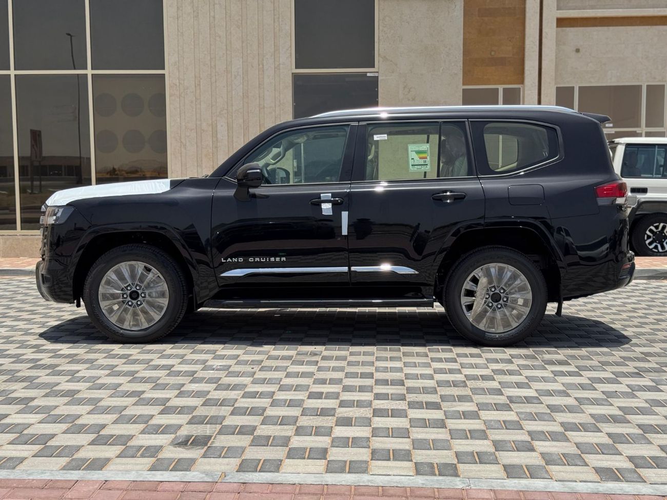 تويوتا لاند كروزر تويوتا لاندكروزر GXR 2025 | V6 توين تيربو | فل أوبشن | زيرو | خليجي
