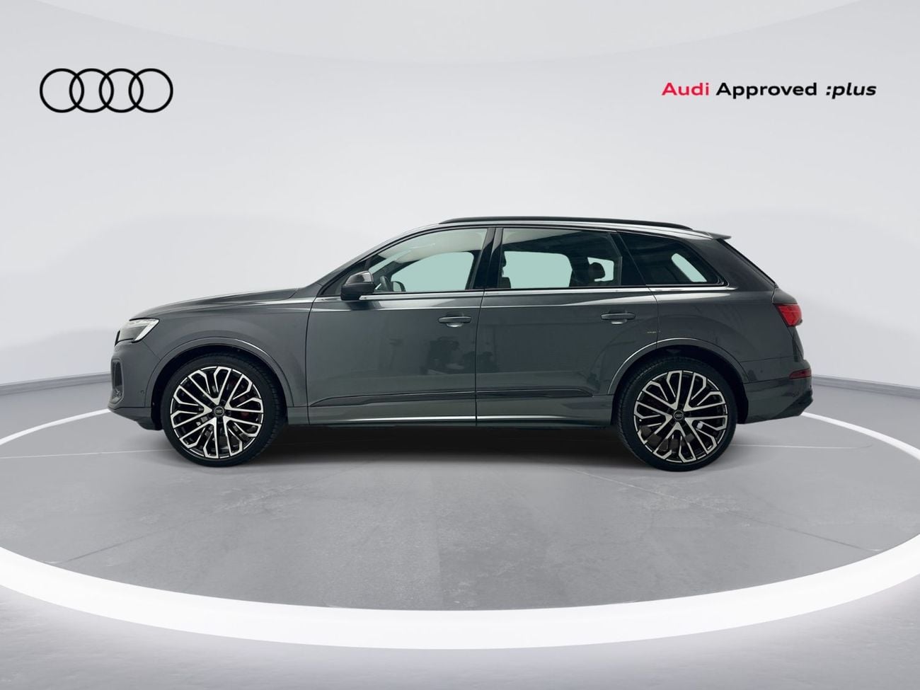 أودي Q7 SUV S line 55 TFSI quattro 340hp (Ref# 10460)