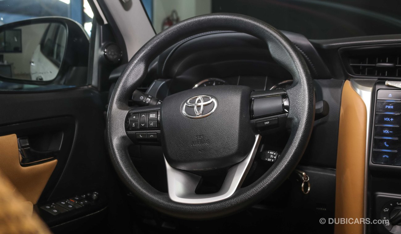 Toyota Fortuner SR5