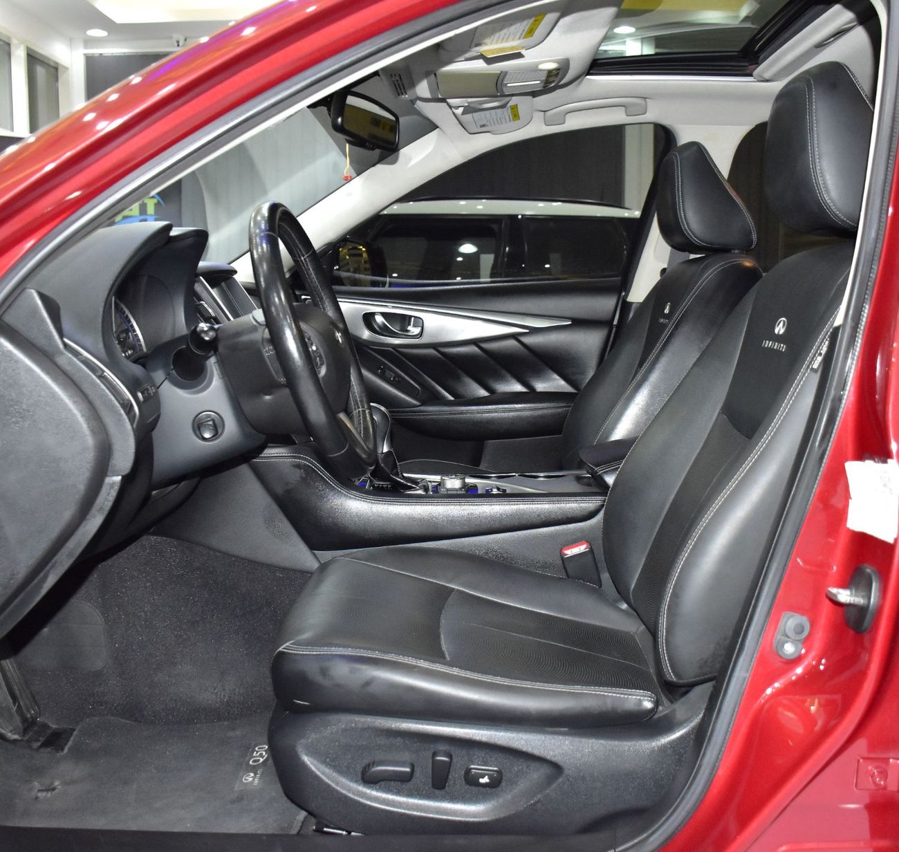 إنفينيتي Q50 EXCELLENT DEAL for our Infiniti Q50 2.0t ( 2016 Model ) in Red Color GCC Specs