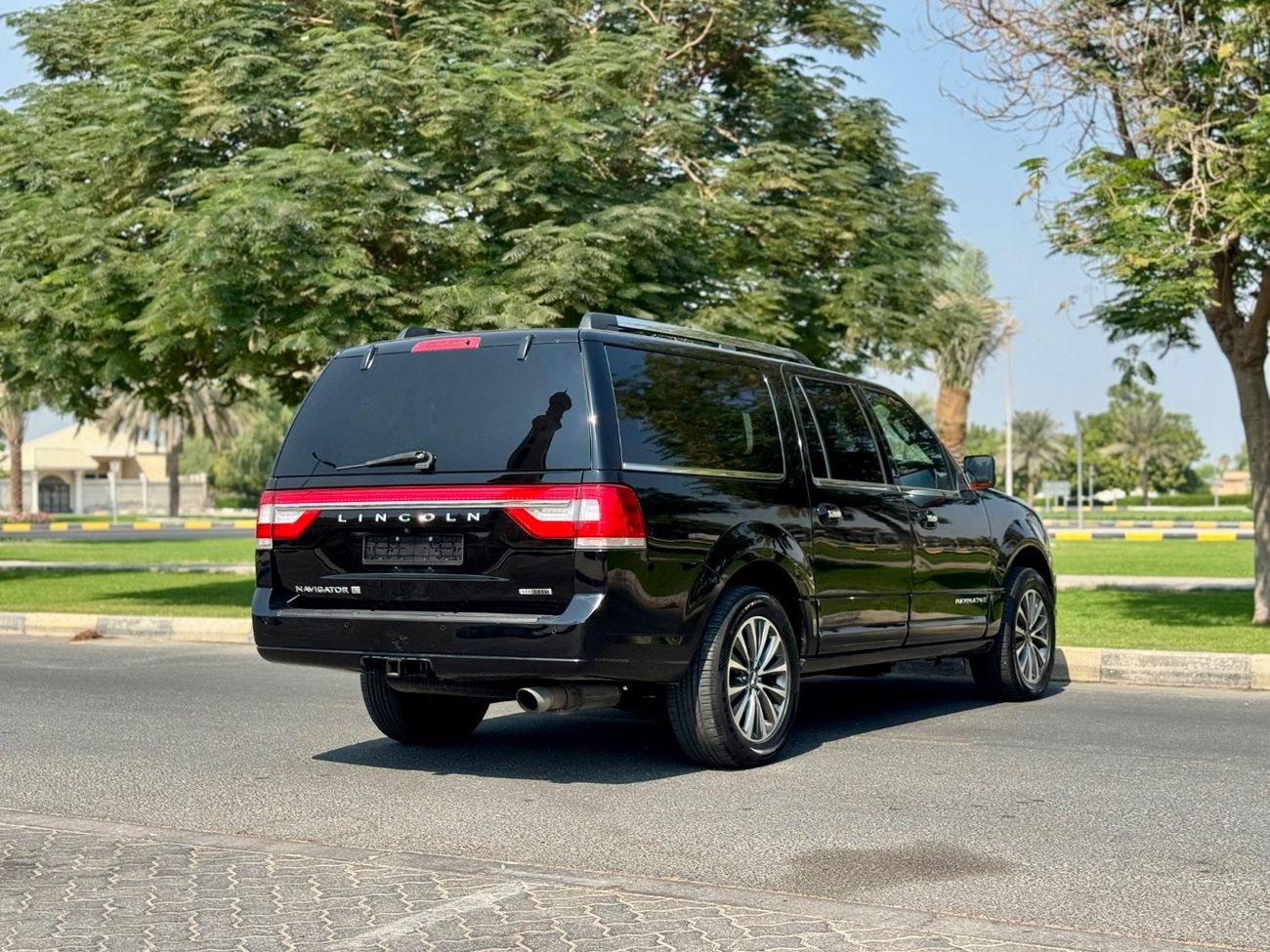 Lincoln Navigator L Reserve 3.5L (385 HP)