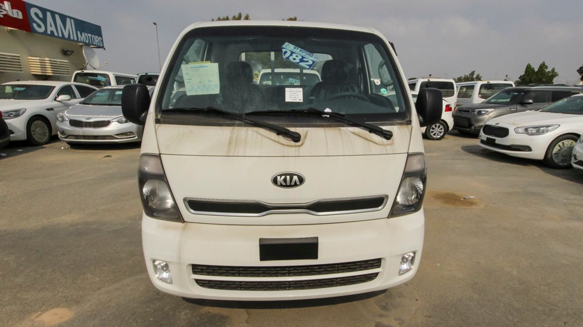 Kia K2700 for sale: AED 43,000. White, 2016