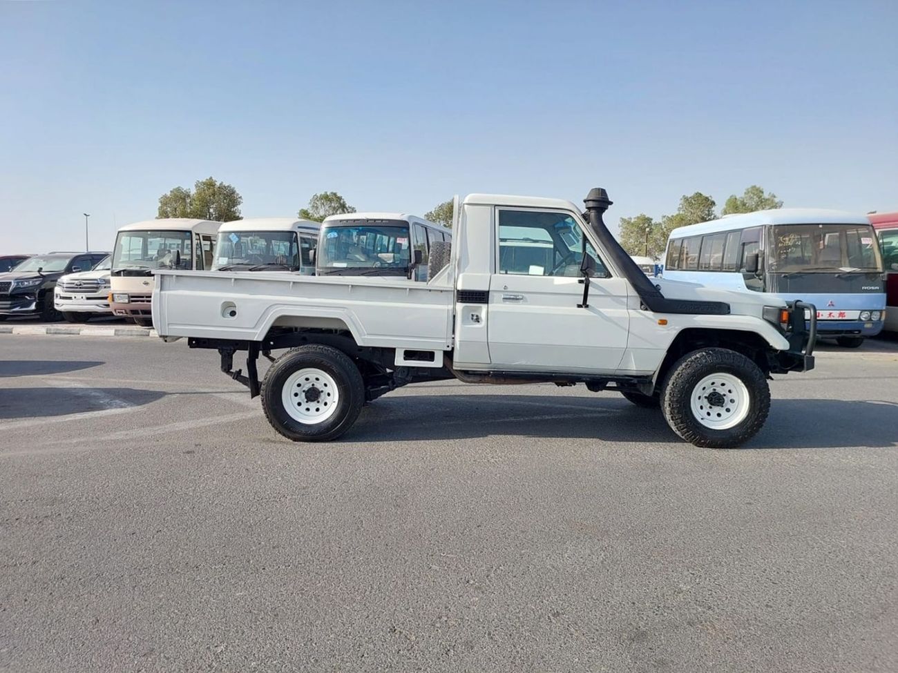 Toyota Land Cruiser TOYOTA LAND CRUISER PICK UP RHD 2001 MODEL 4.2 L DIESEL MANUAL(PM17402)