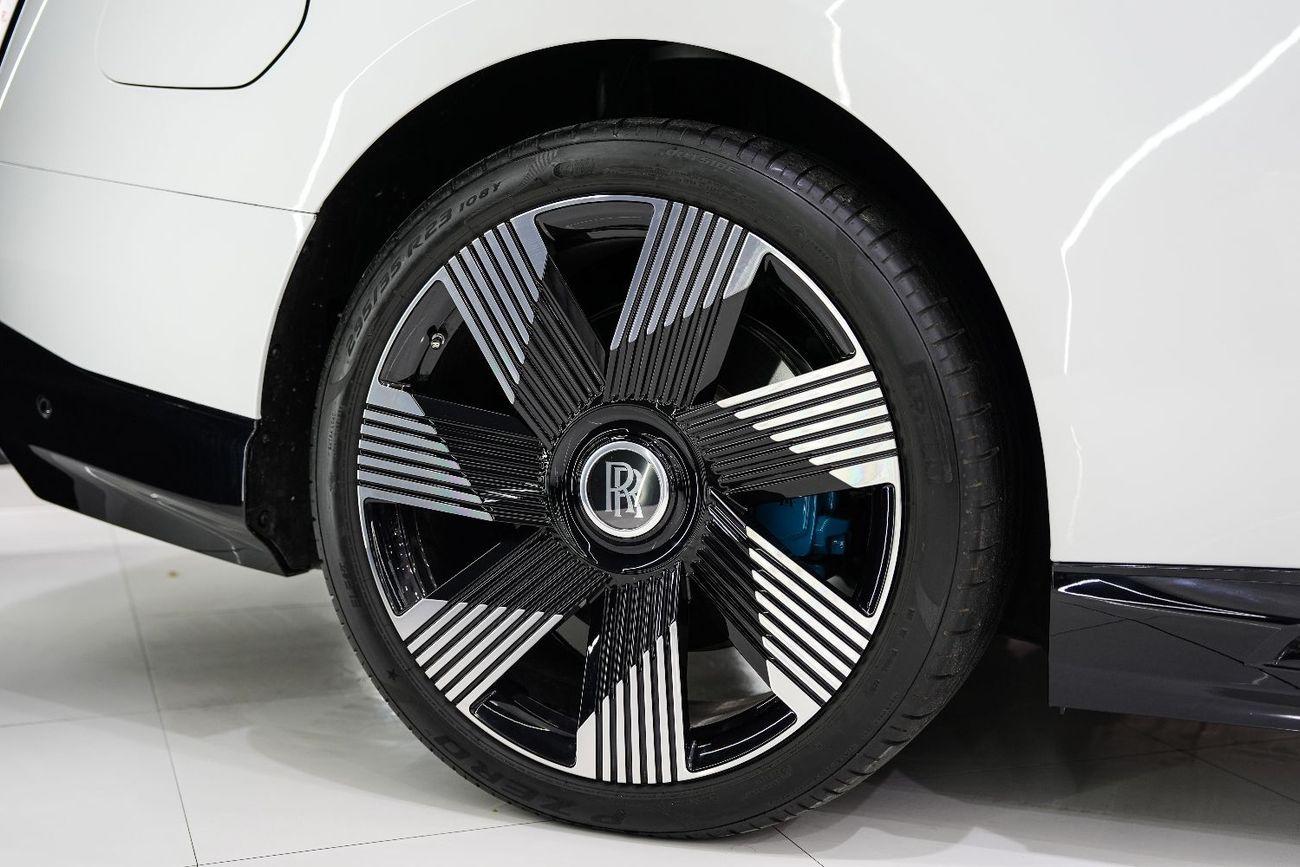 Rolls-Royce Spectre Coupe 900KM ONLY, Illuminated Grille, Starlight Headliner/Door, Dealer Warranty + Service!!