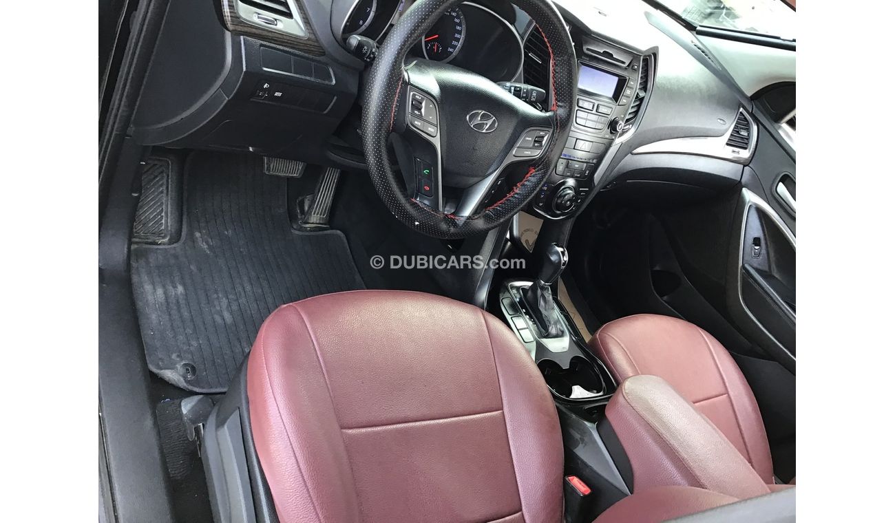 هيونداي سانتا في GL ، 2.4 لتر 4 سلندرات ، 7 مقاعد