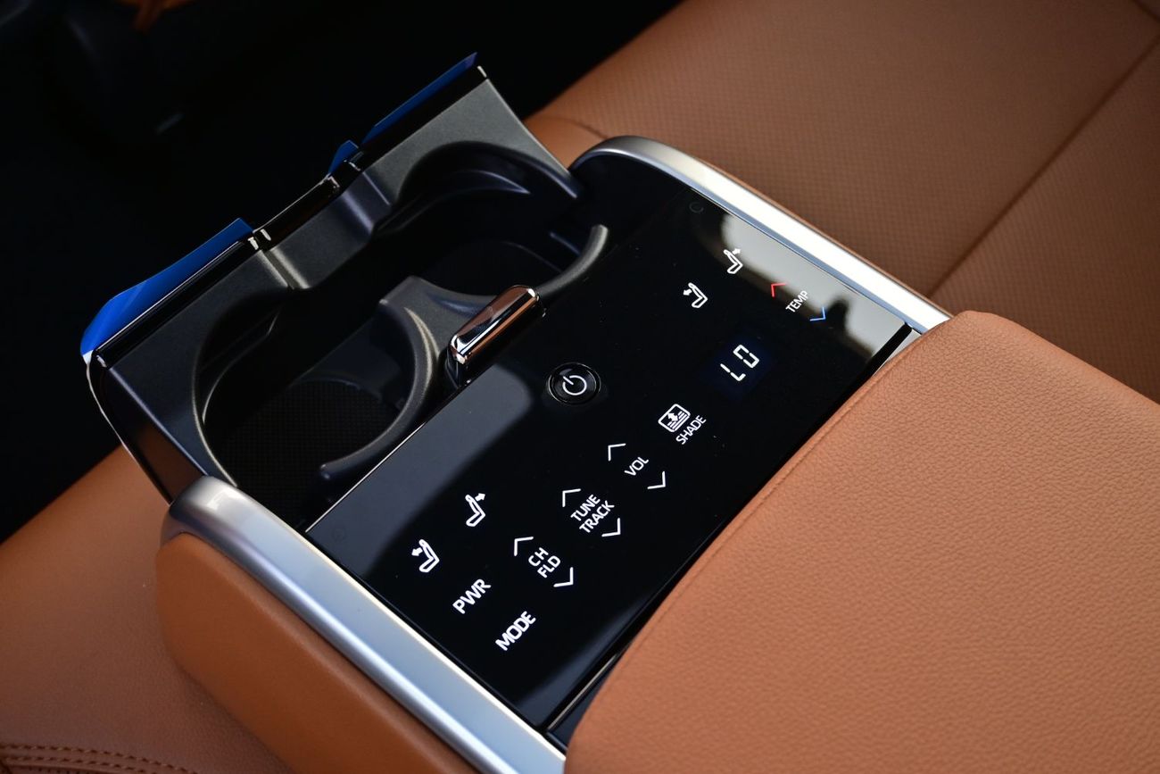 Toyota Camry Toyota Camry Limited 2.5L Hybrid GCC, Model 2025, Color Black